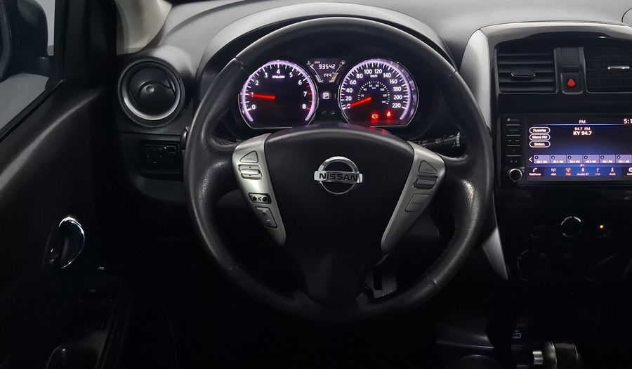 Nissan Versa 1.6 EXCLUSIVE AUTO Sedan 2019