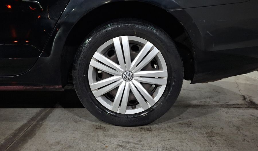 Volkswagen Jetta 2.0 TIPTRONIC Sedan 2015