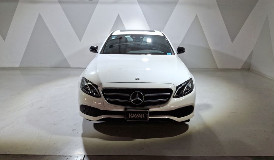 Mercedes Benz Clase E 2.0 250 AVANTGARDE AT Sedan 2017