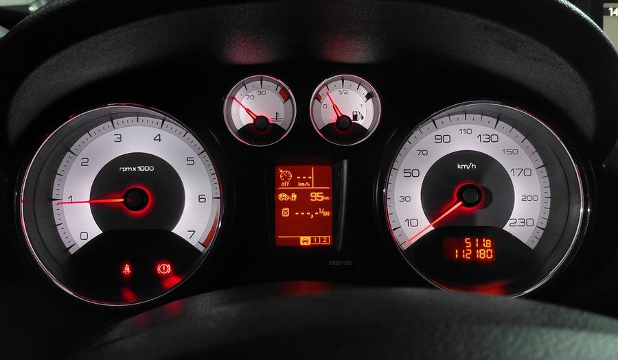 Peugeot 408 2.0 16V ALLURE+ Sedan 2013