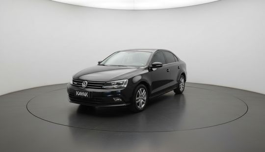 Volkswagen • Jetta