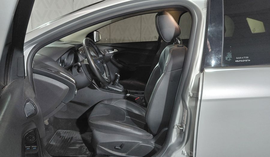 Ford Focus Iii 2.0 TITANIUM Hatchback 2016