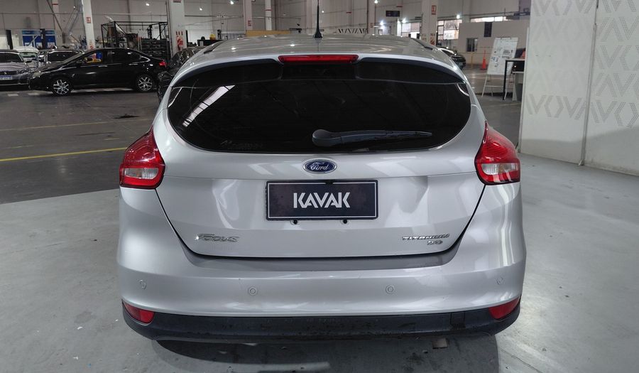 Ford Focus Iii 2.0 TITANIUM Hatchback 2016