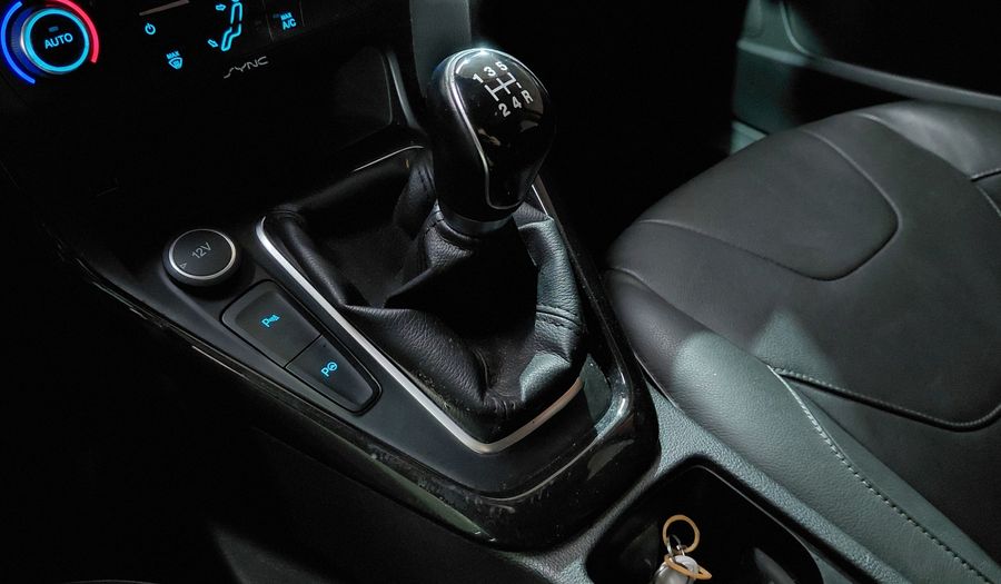 Ford Focus Iii 2.0 TITANIUM Hatchback 2016