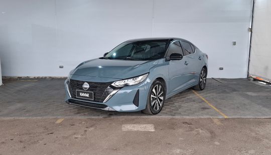 Nissan • Sentra