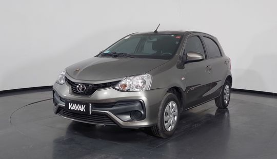 Toyota • Etios