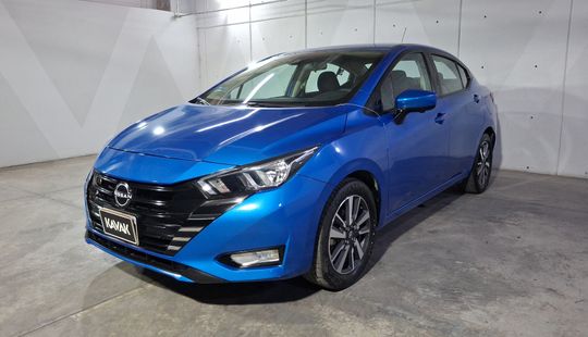 Nissan • Versa