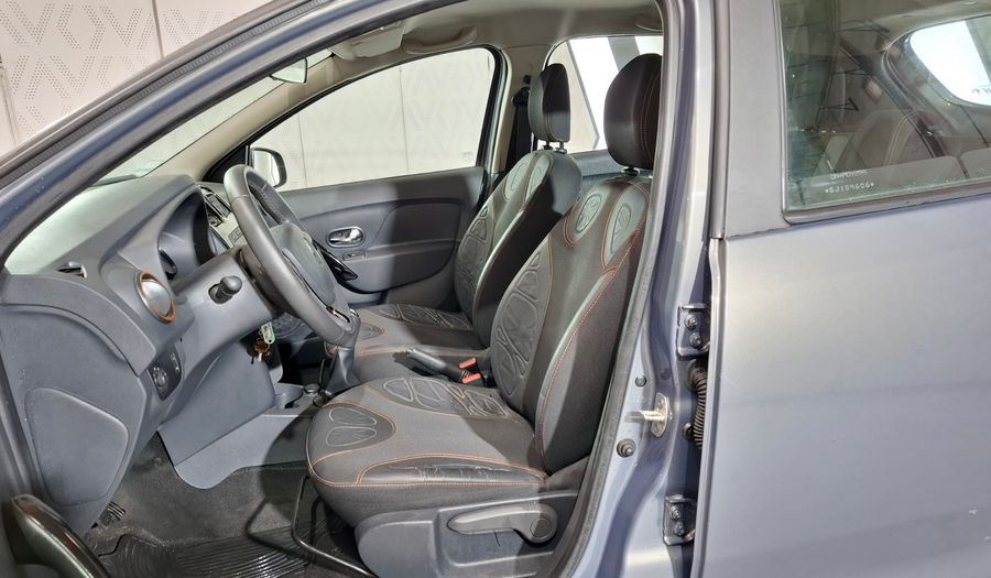 Renault Sandero Stepway 1.6 STEPWAY PRIVILEGE PH2 Hatchback 2016