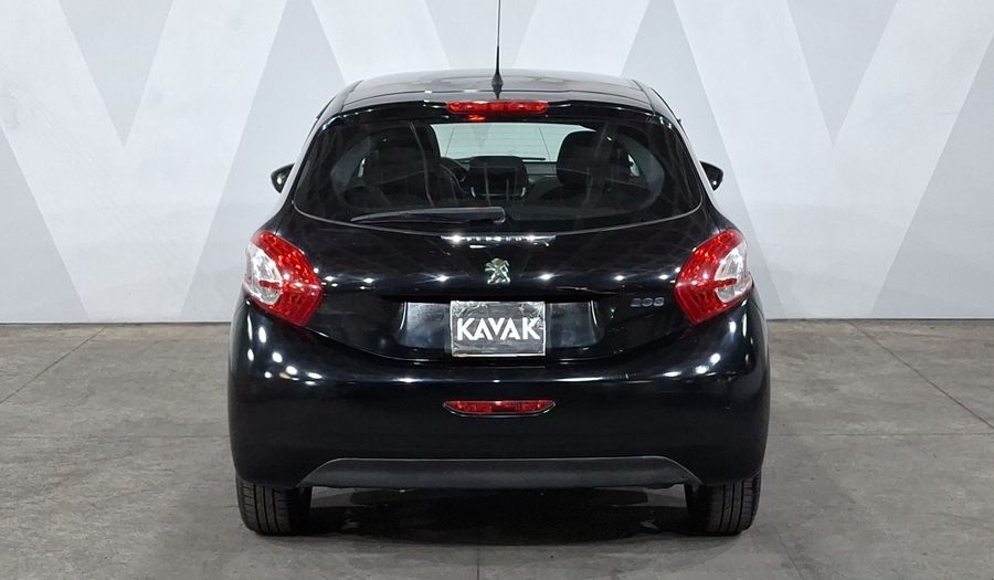 Peugeot 208 1.6 ALLURE MT Hatchback 2015