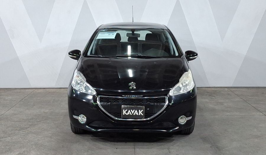 Peugeot 208 1.6 ALLURE MT Hatchback 2015