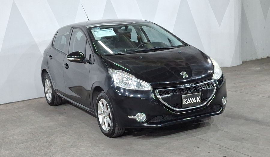 Peugeot 208 1.6 ALLURE MT Hatchback 2015