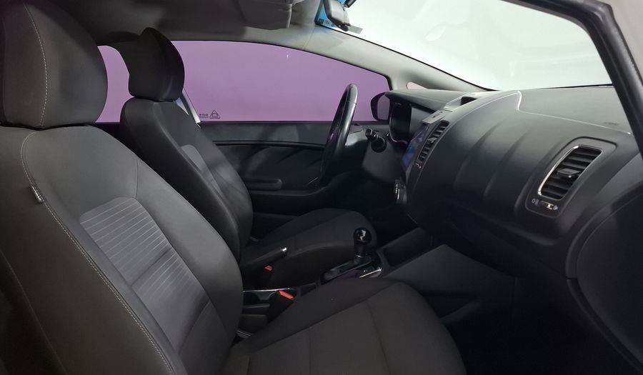 Kia Forte 2.0 EX AT Hatchback 2017