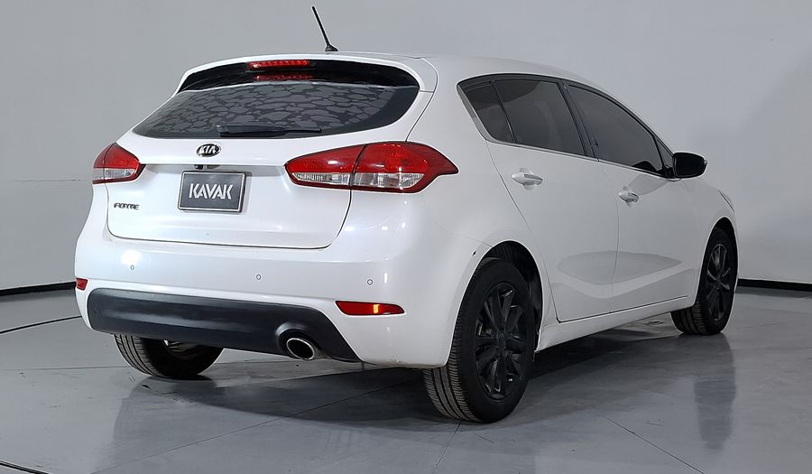 Kia Forte 2.0 EX AT Hatchback 2017