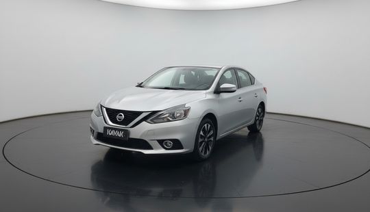 Nissan • Sentra