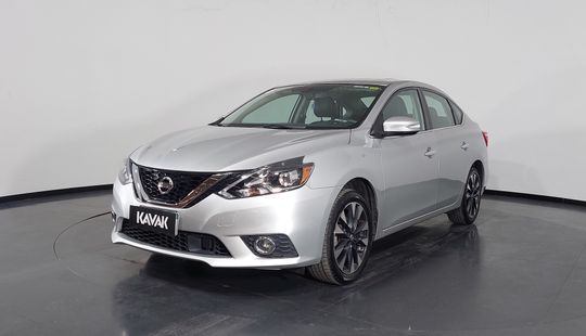 Nissan • Sentra