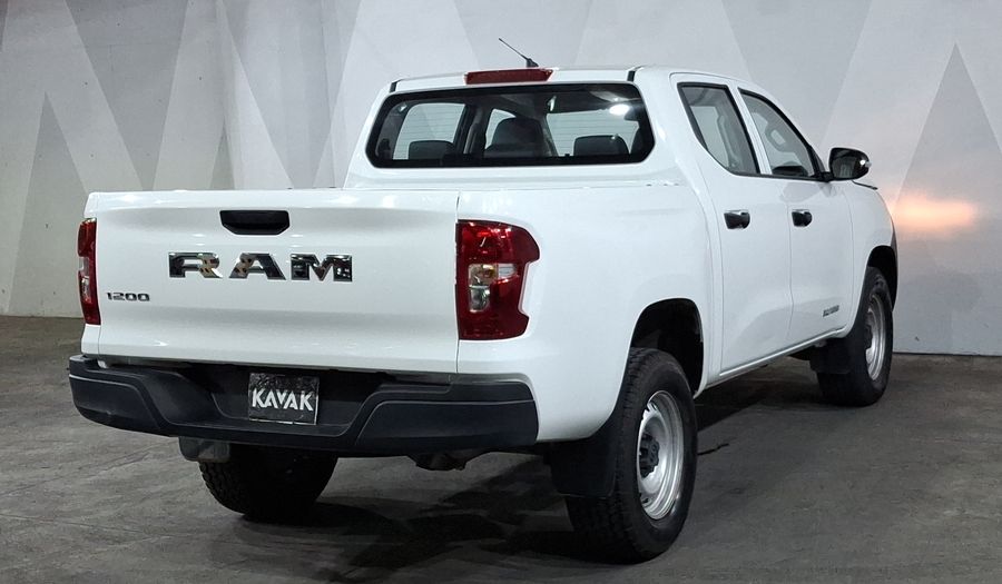 Ram 1200 2.0T TRADESMAN CREW CAB Pickup 2026