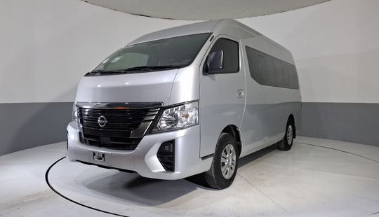 Nissan • Urvan