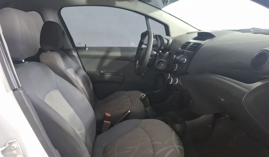 Chevrolet Spark 1.2 LT B MT Hatchback 2015