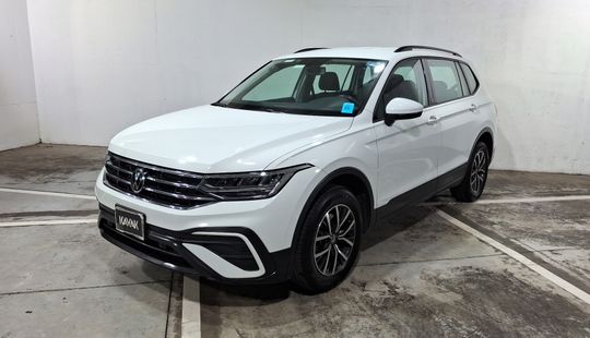Volkswagen • Tiguan