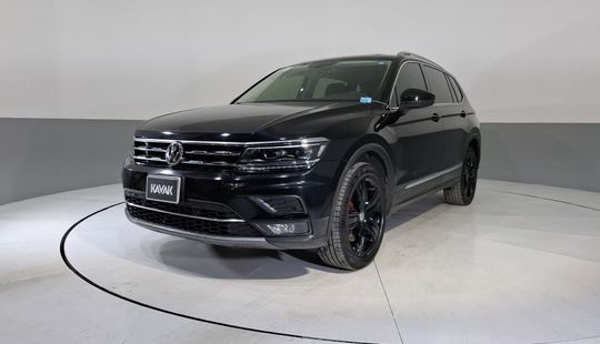 Volkswagen • Tiguan