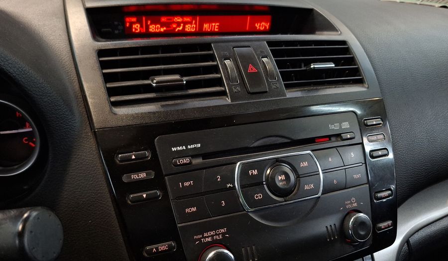 Mazda 6 2.0 SKYACTIV-G V AUTO Sedan 2013