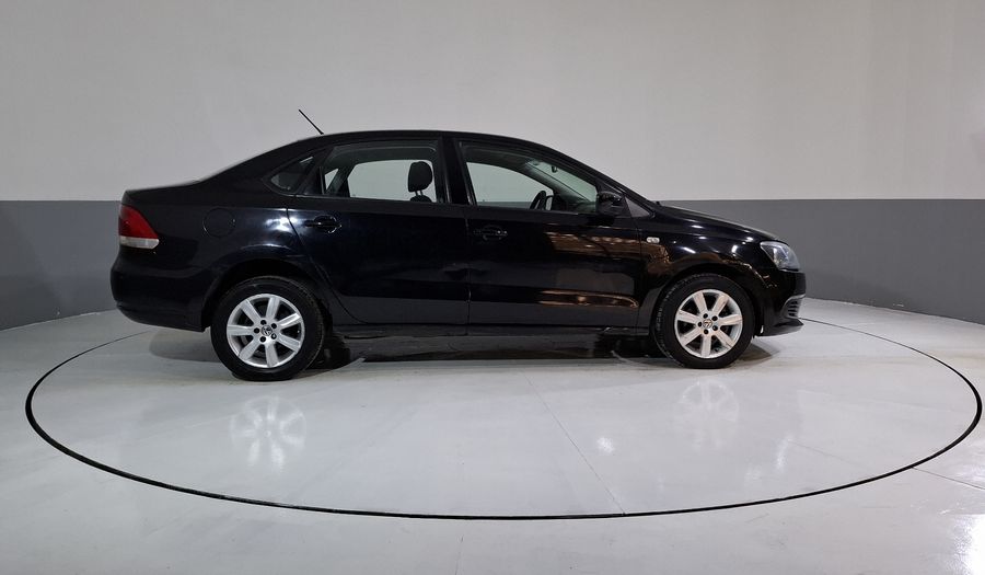Volkswagen Vento 1.6 STYLE TIPTRONIC Sedan 2015
