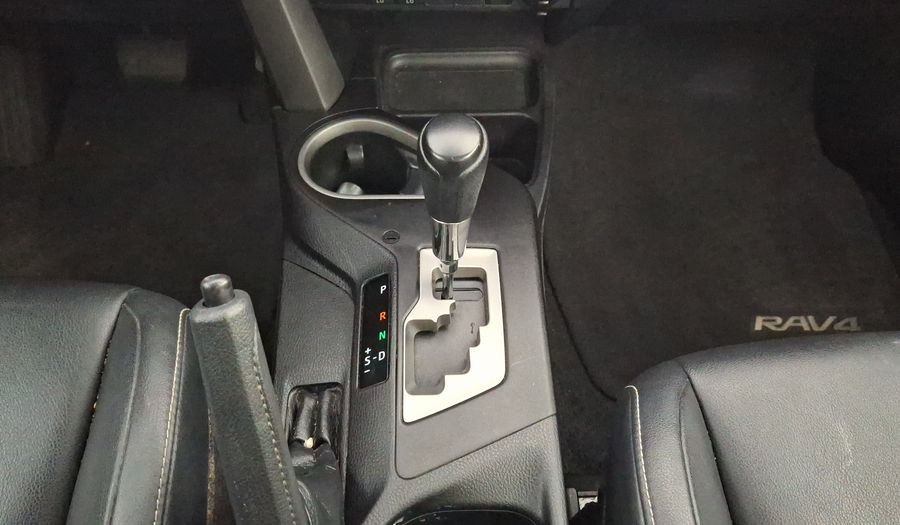 Toyota Rav4 2.5 XLE AWD AT Suv 2017