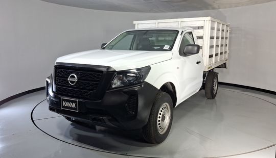 Nissan • NP300