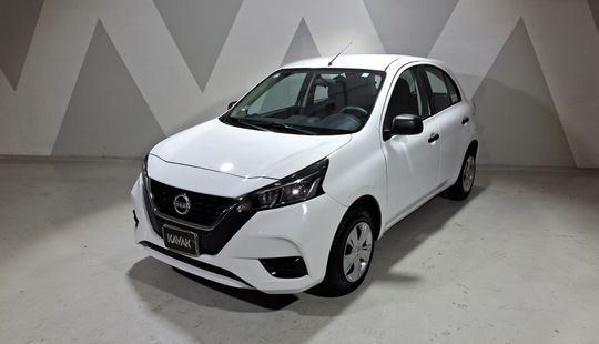 2023 • 70,586 km • Manual