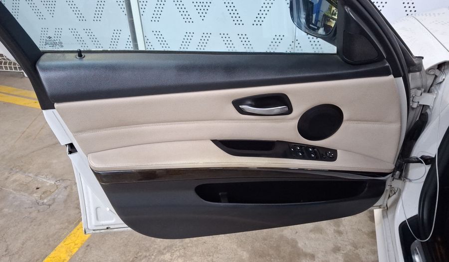 Bmw Serie 3 2.5 325IA EDITION EXCLUSIVE NAVI AT Sedan 2012