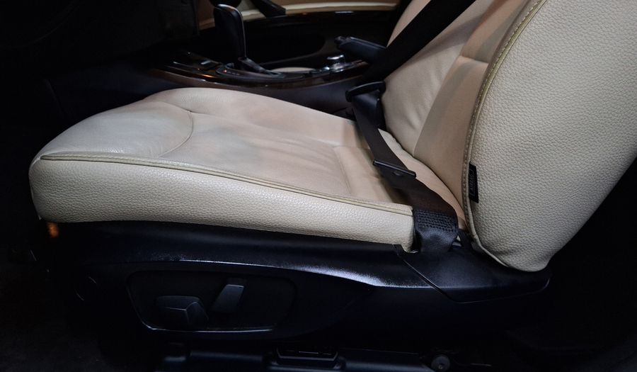 Bmw Serie 3 2.5 325IA EDITION EXCLUSIVE NAVI AT Sedan 2012