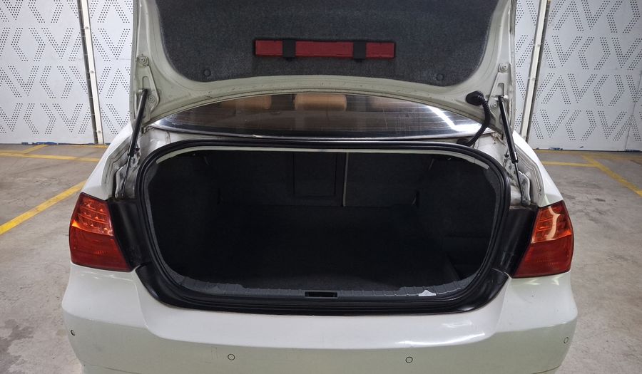 Bmw Serie 3 2.5 325IA EDITION EXCLUSIVE NAVI AT Sedan 2012