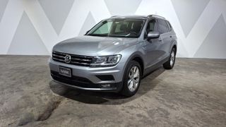 Volkswagen • Tiguan