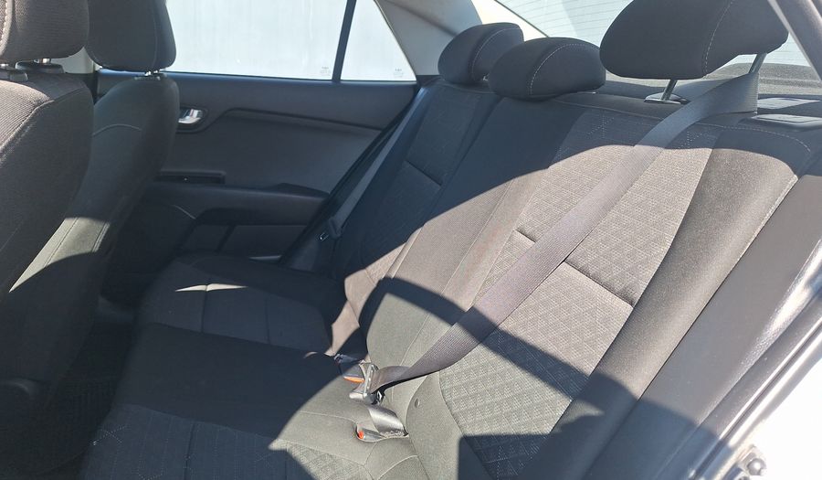 Kia Rio 4 1.4 LX AC Sedan 2022