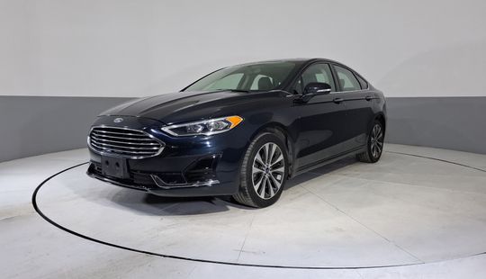 Ford • Fusion