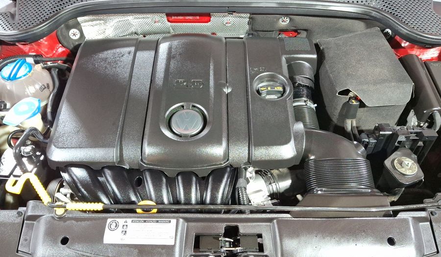 Volkswagen Beetle 2.5 SPORTLINE TIPTRONIC Hatchback 2016