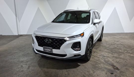 Hyundai • Santa Fe