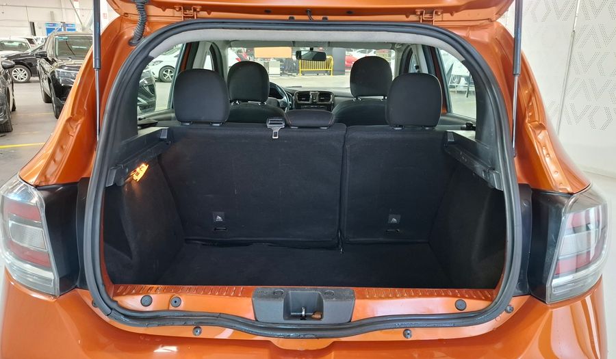Renault Sandero Stepway 1.6 STEPWAY PRIVILEGE Hatchback 2018