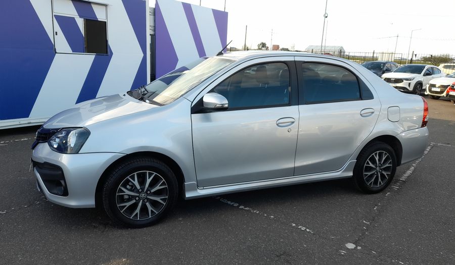 Toyota Etios 1.5 XLS PACK Sedan 2022
