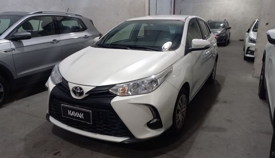Toyota • Yaris