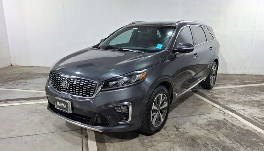 Kia • Sorento