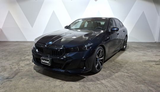 Bmw • i5