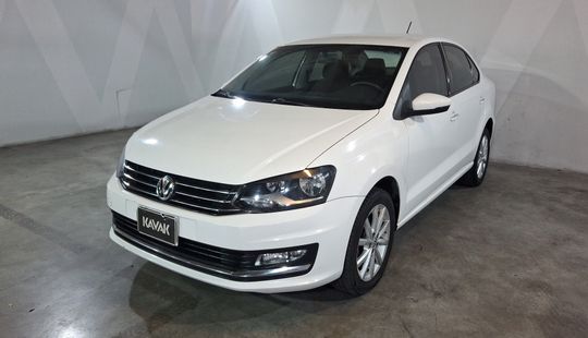 Volkswagen • Vento