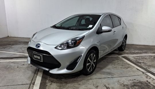 Toyota • Prius C