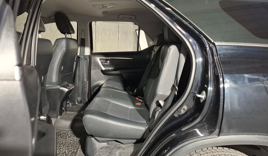 Toyota Sw4 2.8 TDI SRX AUTO 4WD Suv 2023