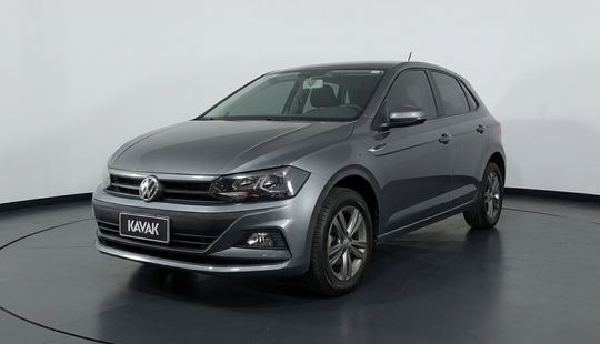 Volkswagen • Polo