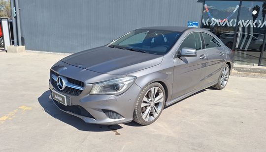Mercedes Benz • Clase CLA