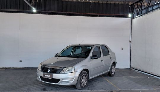 Renault • Logan