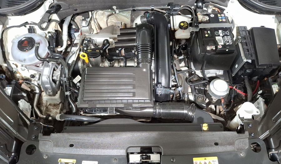 Volkswagen Taos 1.4 TSI TRENDLINE AUTO Suv 2025