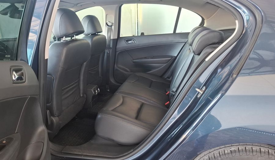 Peugeot 408 2.0 16V FELINE Sedan 2013